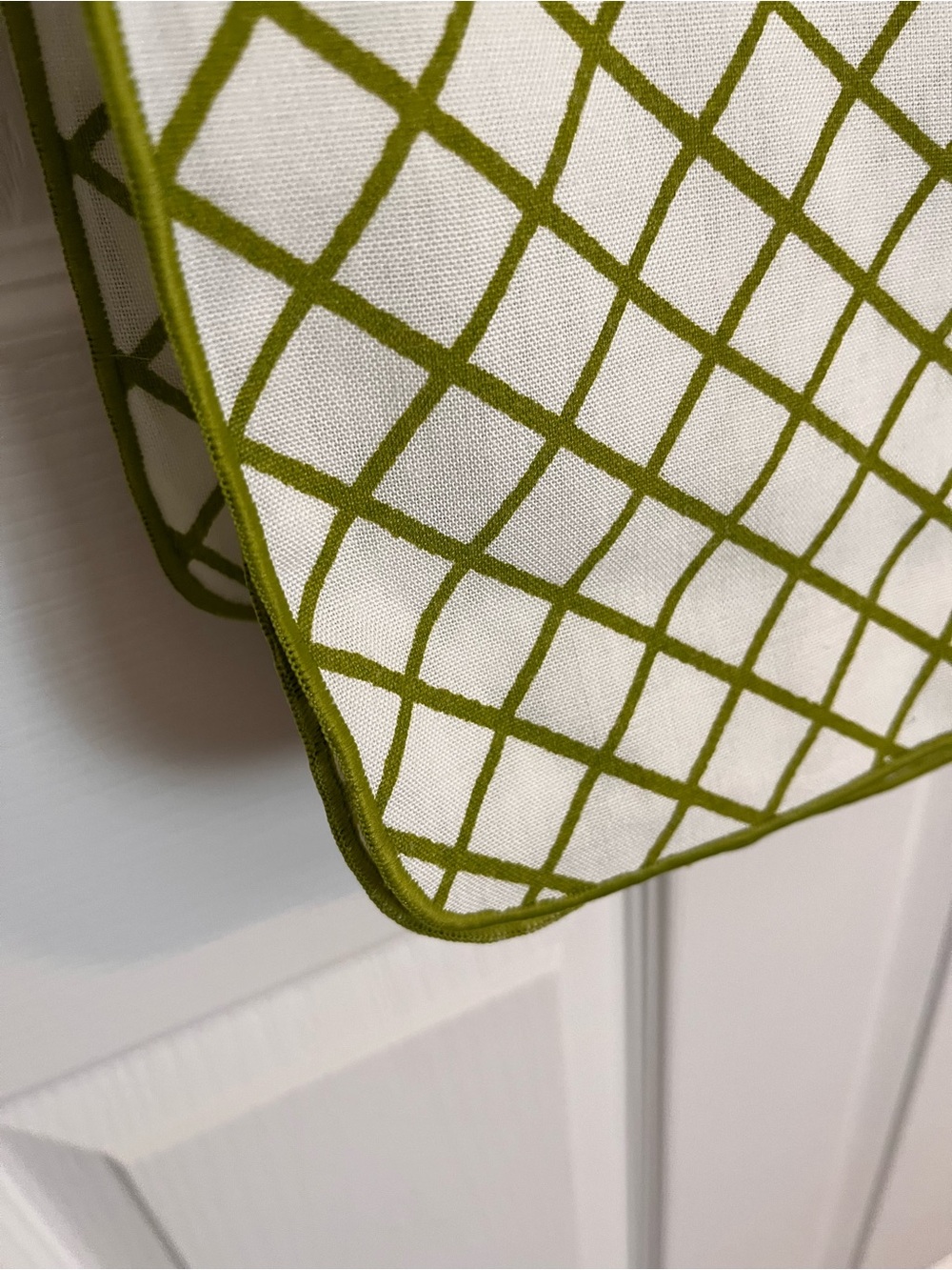 Green Lattice Pattern 50" Square Tablecloth Great for Mahjong Tables - Picture 4 of 4